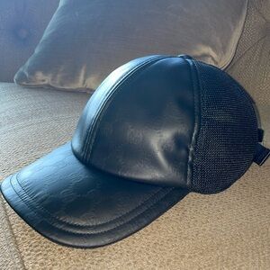 New authentic Gucci GG crystal baseball hat(unisex)